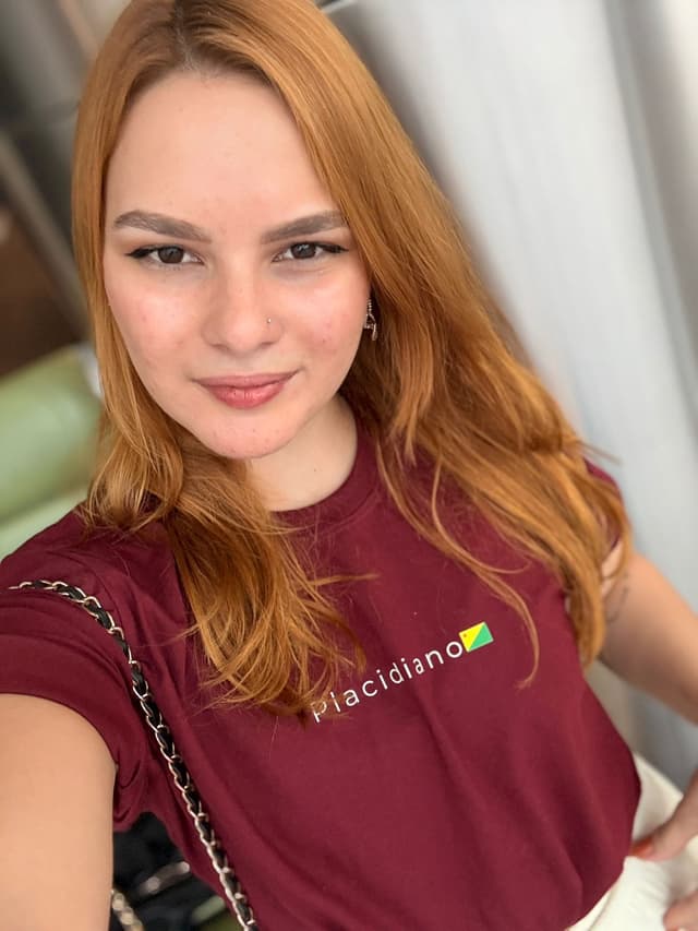 Isabeli Cristina - Nail Designer em Brasília